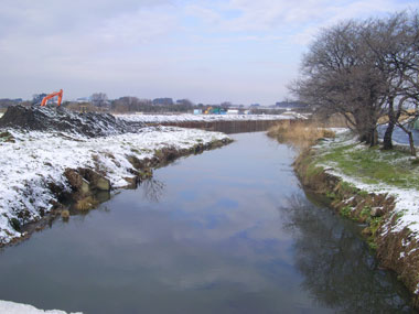 雪の芝川